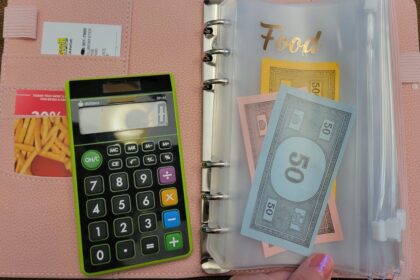 Cashless Cash Stuffing Provides The Best Of Both Budgeting Worlds